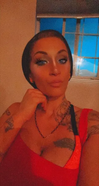 Live sex webcam photo for Blackwidow #2232134