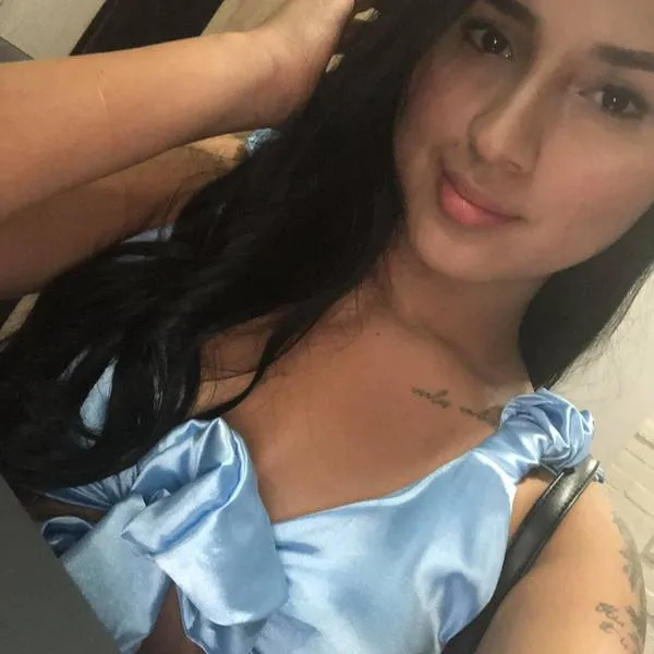 Live sex webcam photo for SofiaRiveraa #2635260