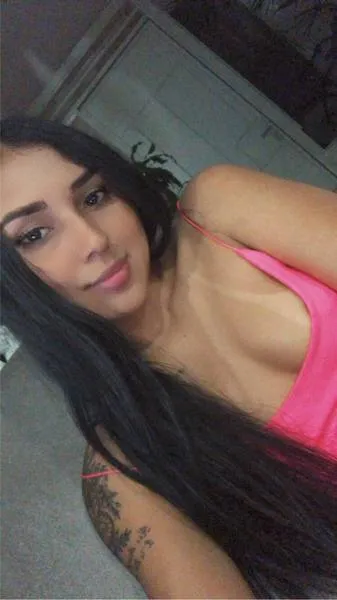 Live sex webcam photo for SofiaRiveraa #2635252