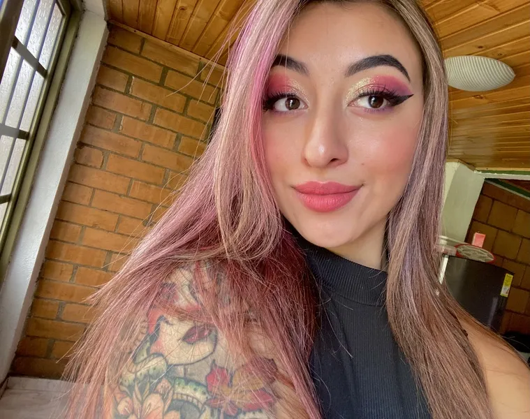 Live sex webcam photo for SabrinaMontanass #3331405