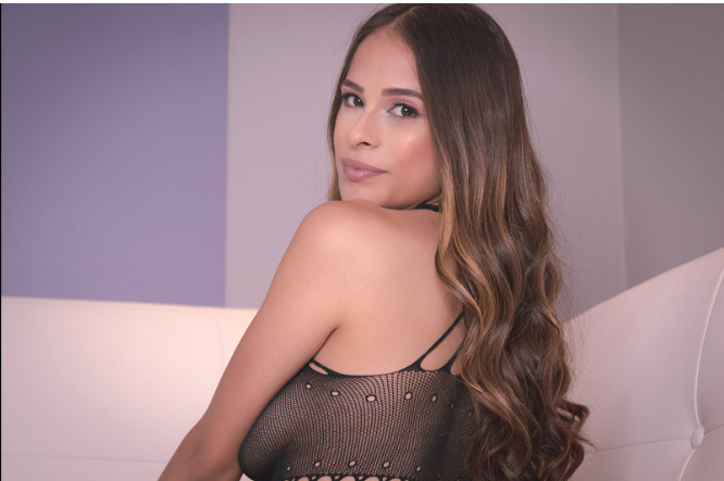 Live sex webcam photo for camilascoutt #3333432