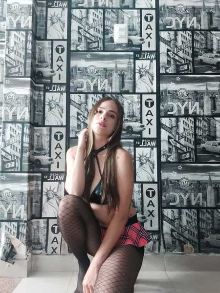 Live sex webcam photo for camilascoutt #3333365