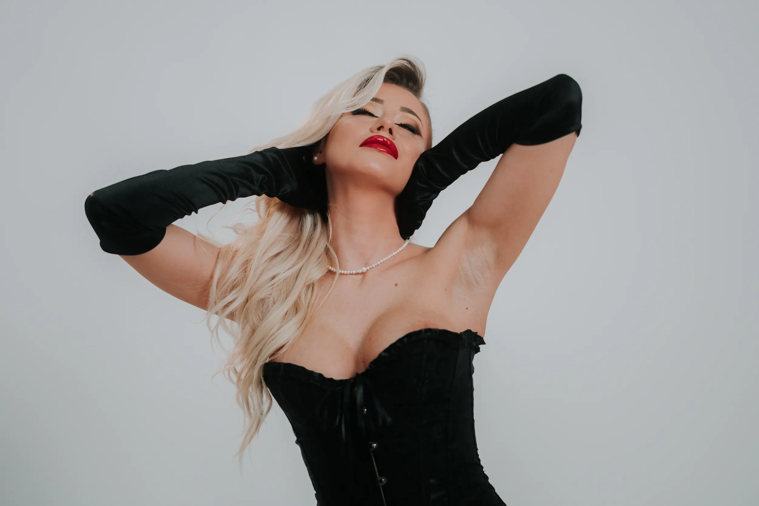 Live sex webcam photo for MarilynRainbow #7898951