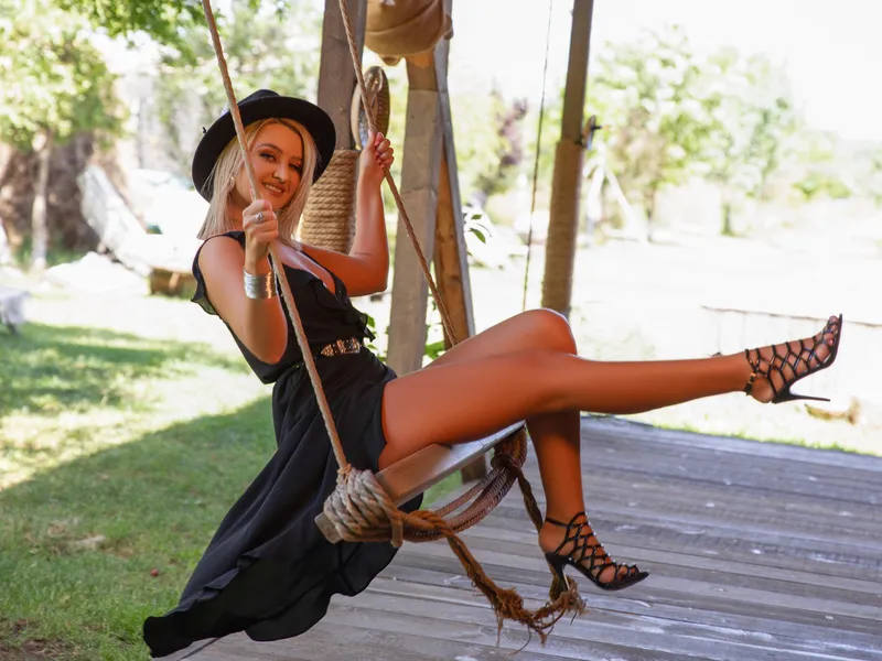 Live sex webcam photo for AudreyMorales #3432849