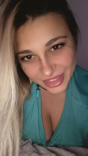 Live sex webcam photo for DelightfulAnne #6762441