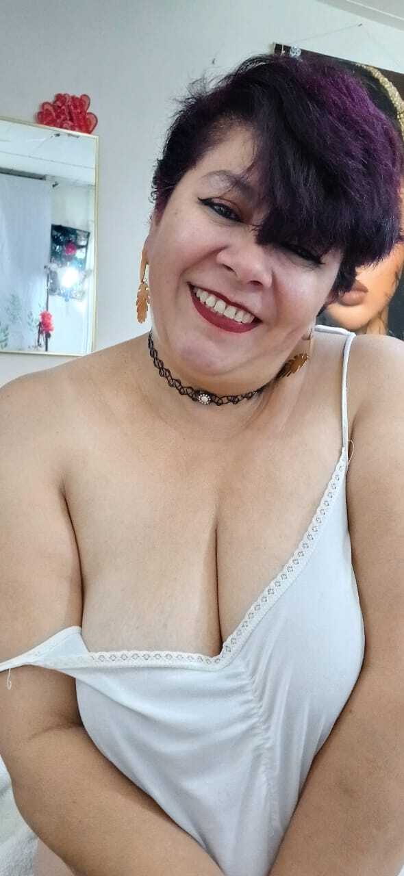 Live sex webcam photo for angellove266 #7978168