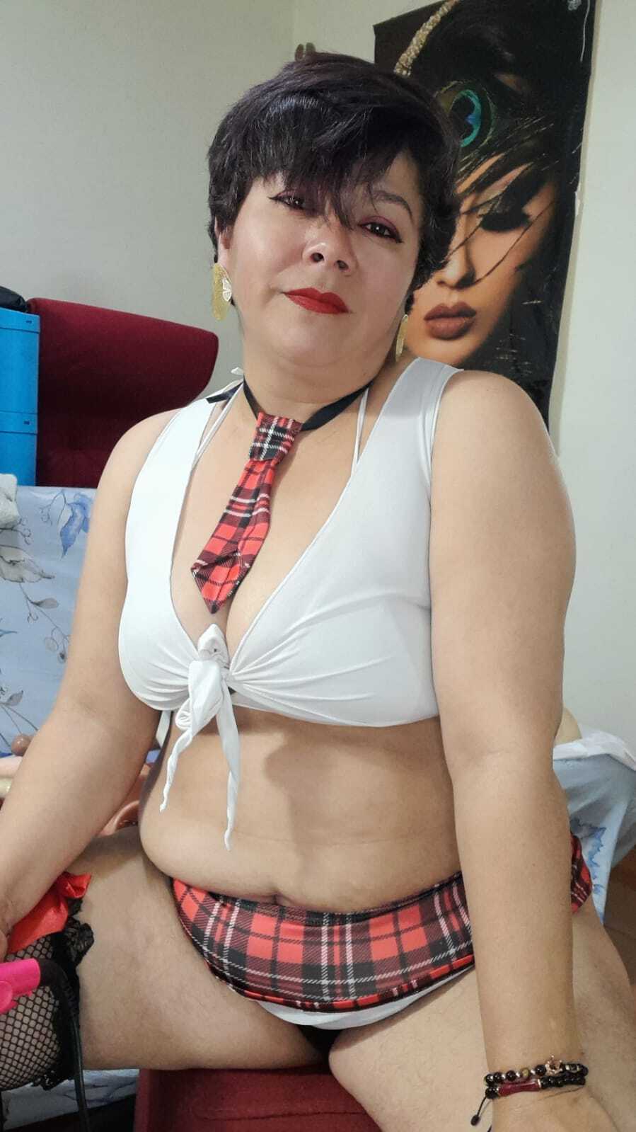 Live sex webcam photo for angellove266 #7792963