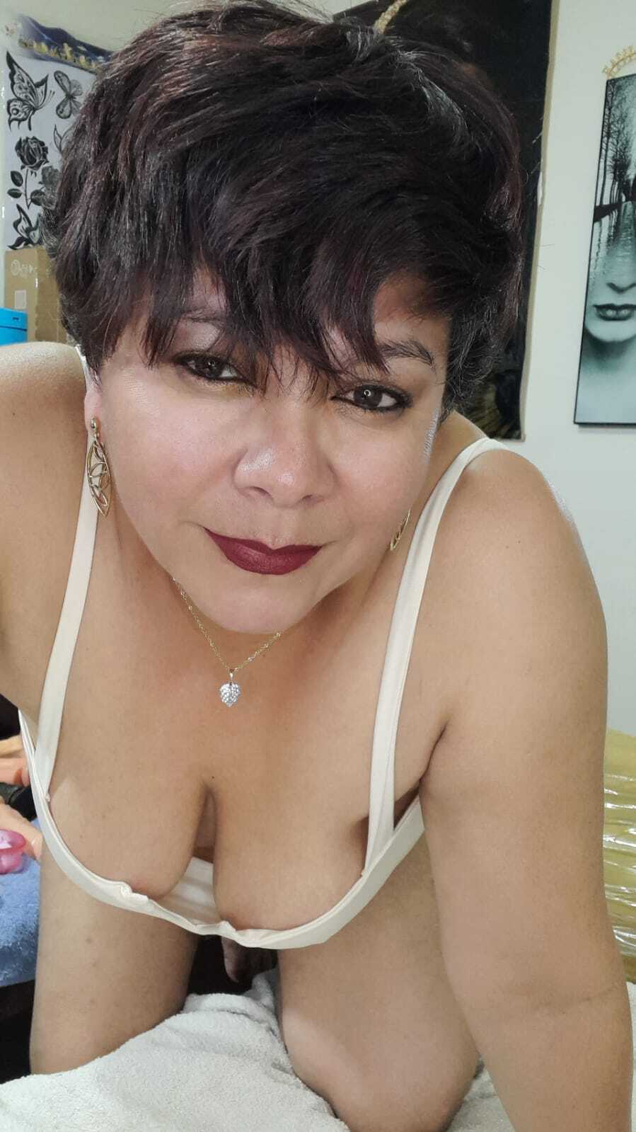 Live sex webcam photo for angellove266 #7978224