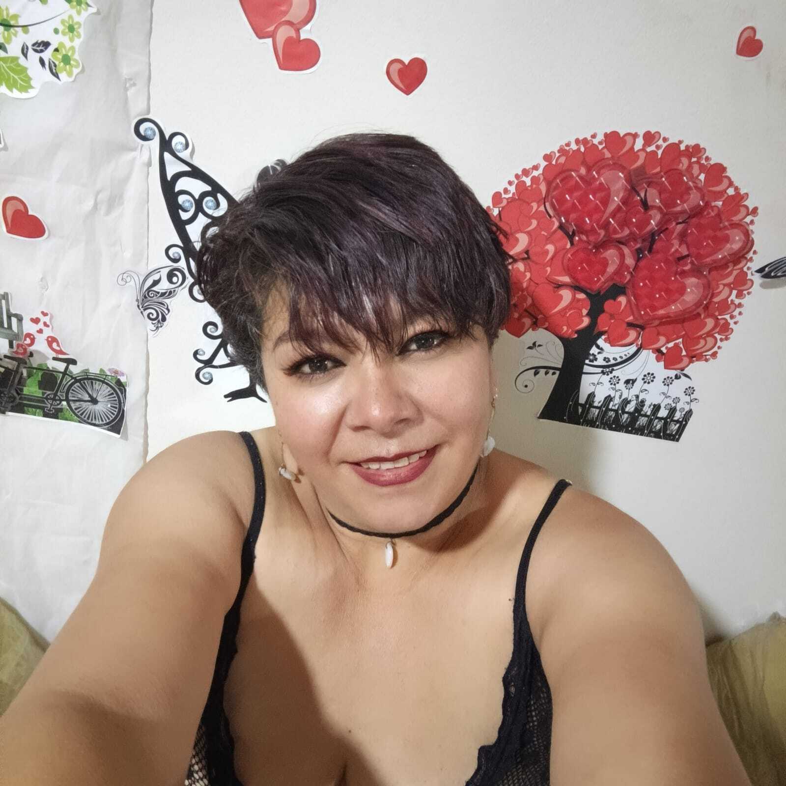 Live sex webcam photo for angellove266 #7978247