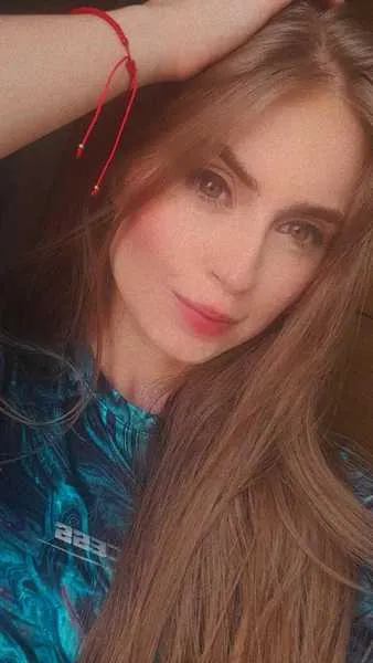 Live sex webcam photo for SophiesBlake #2916046