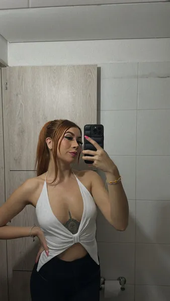 Live sex webcam photo for KatherineMore #5865830
