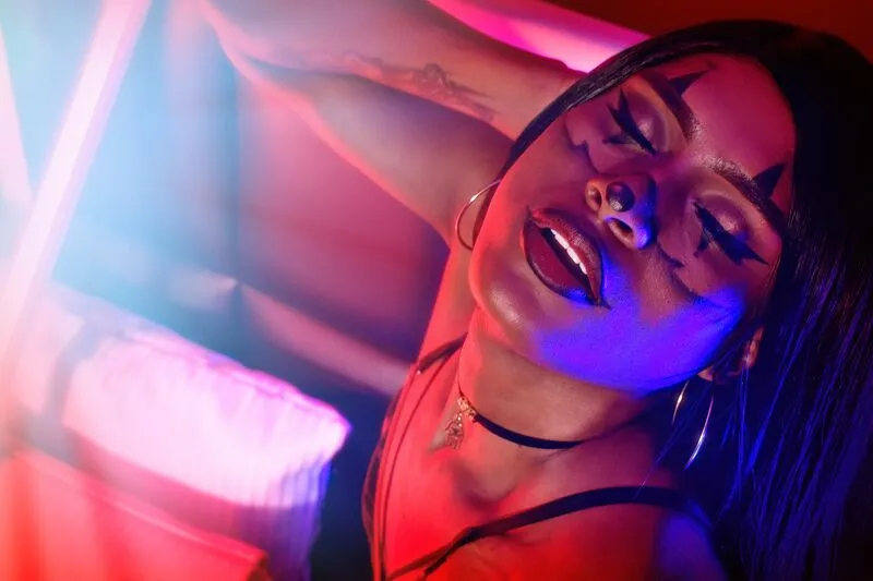 Live sex webcam photo for LuisaCollins #3664924