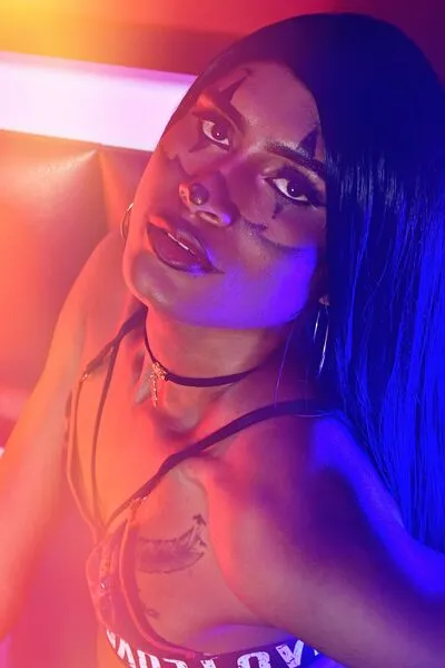 Live sex webcam photo for LuisaCollins #3664923