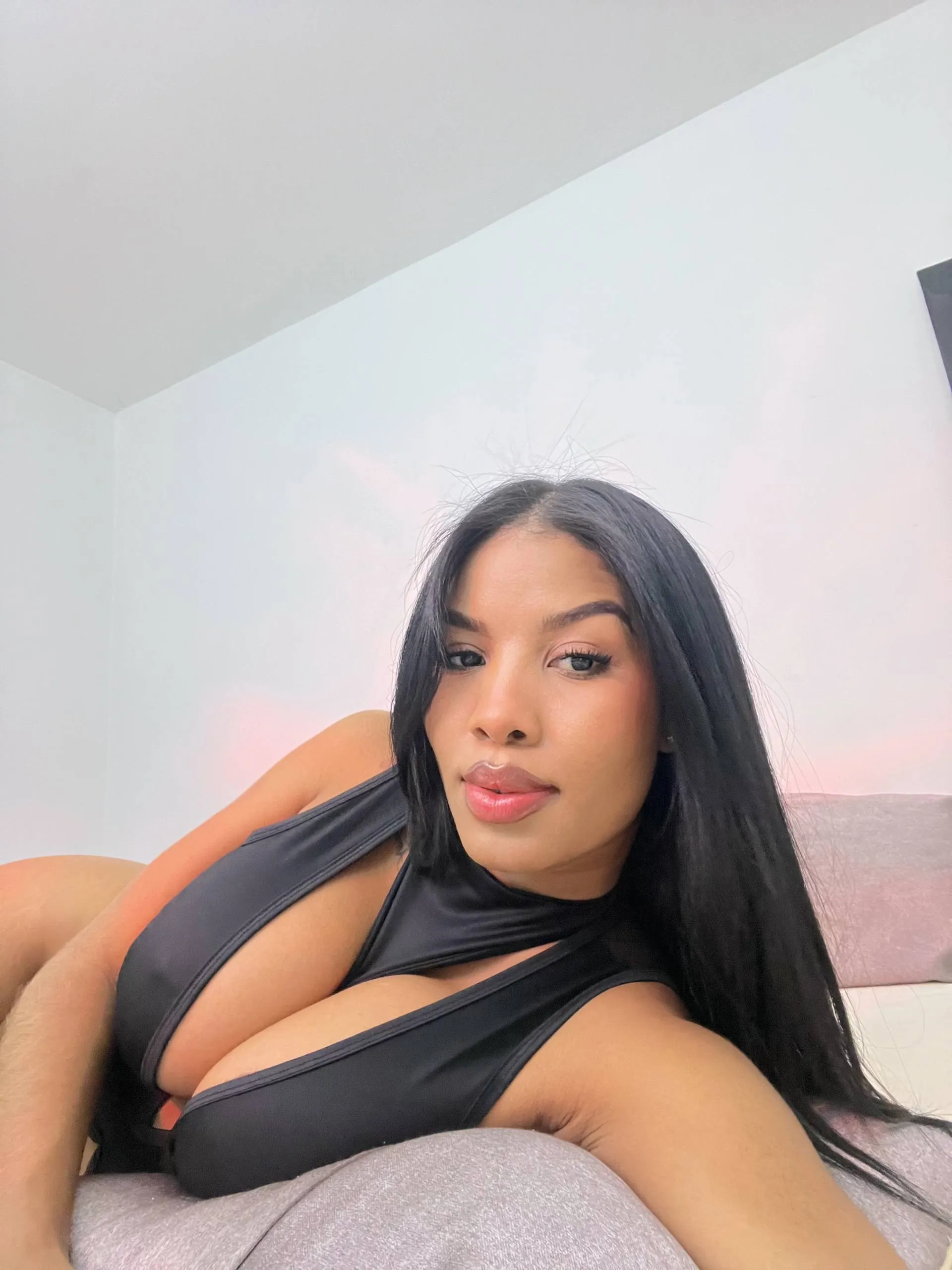 Live sex webcam photo for NaomiWells #8460272