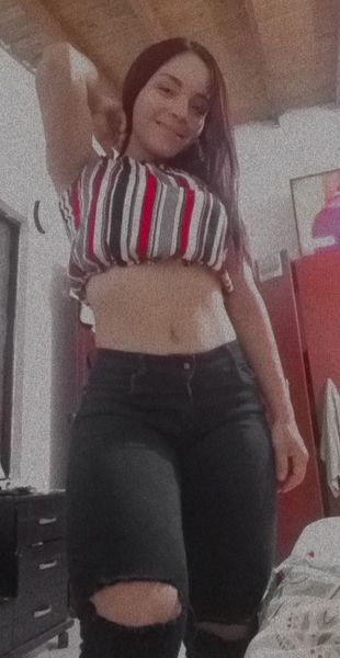 Live sex webcam photo for roxy_rebeld #2904900