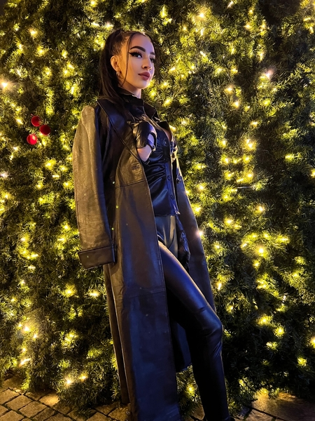 Live sex webcam photo for LoraWarner #2853452