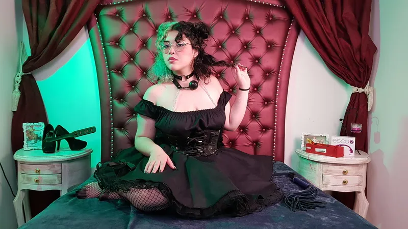 Live sex webcam photo for KylieBroks #2223763