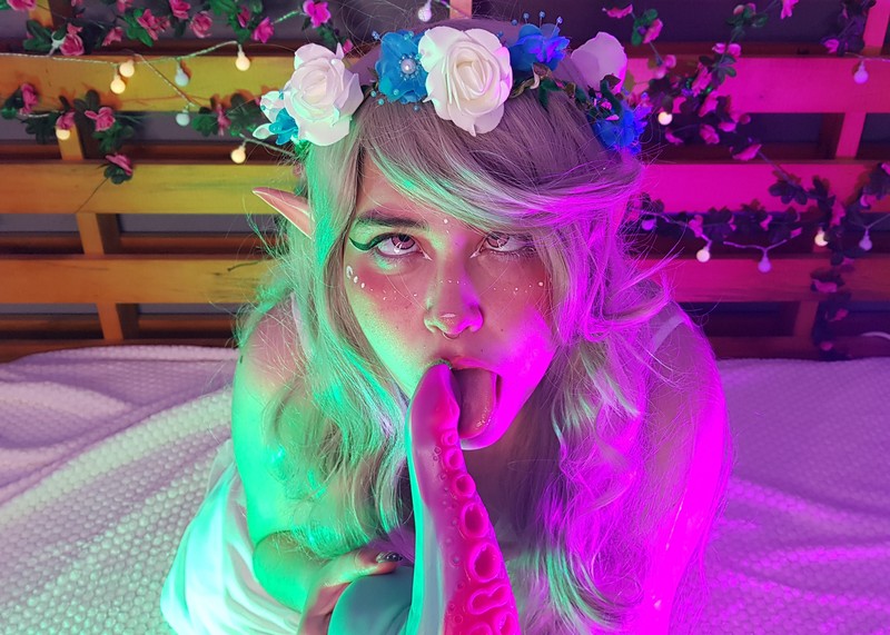 Live sex webcam photo for KylieBroks #2296724