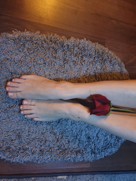 Live sex webcam photo for KirraLaFlirt #1997547