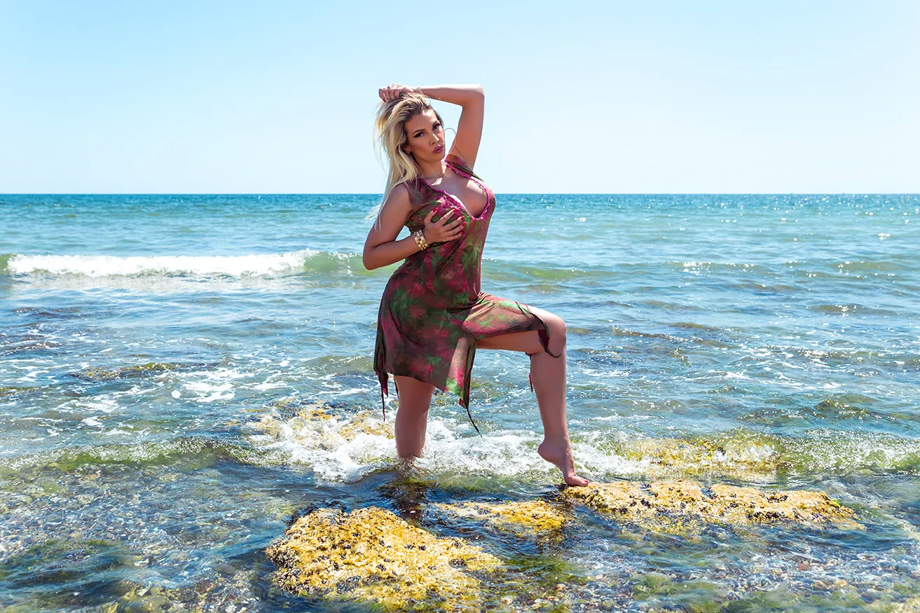 Live sex webcam photo for SashaVaughn #7863299