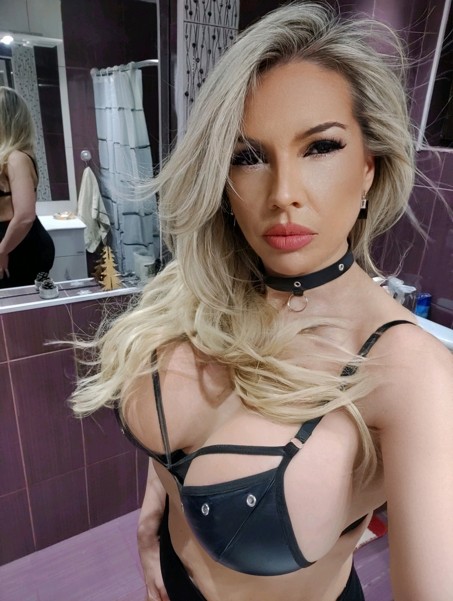 Live sex webcam photo for SashaVaughn #7863401