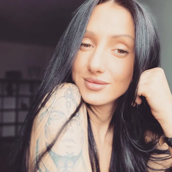 Live sex webcam photo for Nicole_Sin #2101311