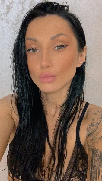 Live sex webcam photo for Nicole_Sin #2269619