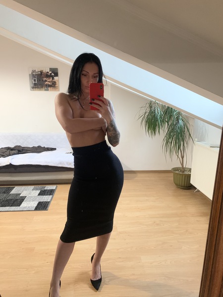 Live sex webcam photo for Nicole_Sin #2266542