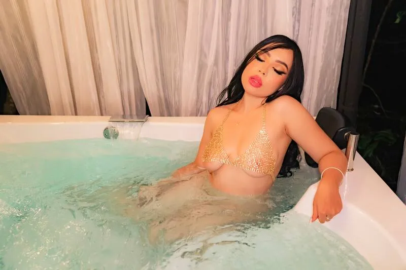 Live sex webcam photo for MiaFarkash #5310296