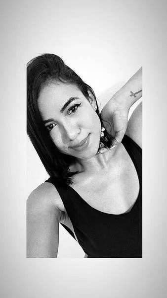 Live sex webcam photo for MIARROA #2093491