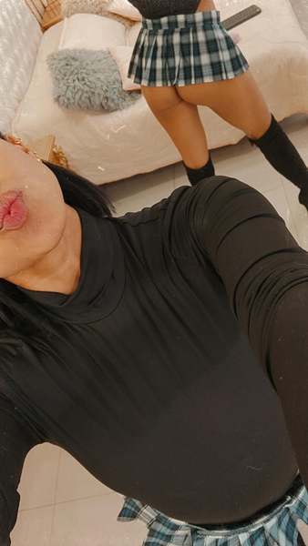 Live sex webcam photo for MIARROA #2093496