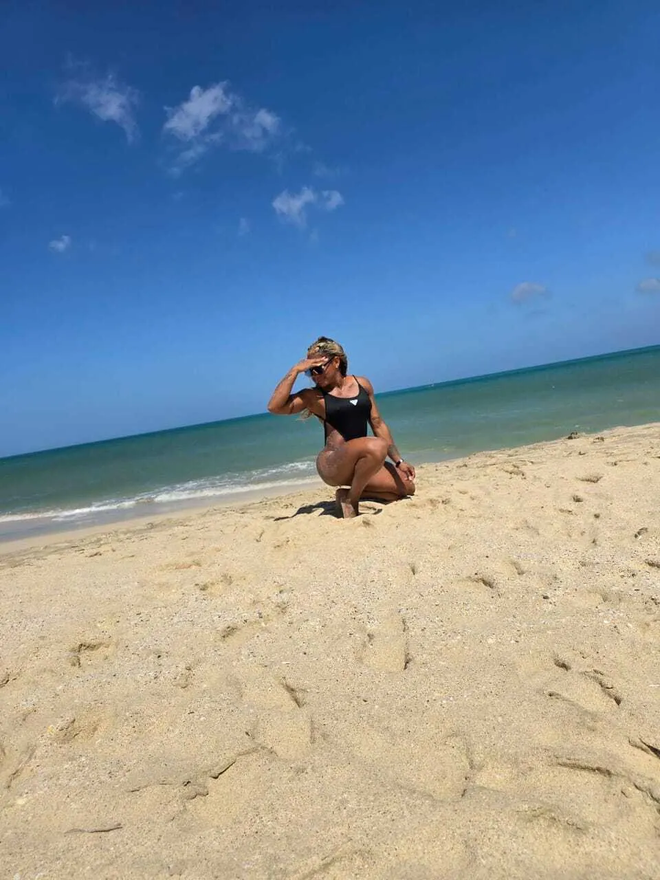 Live sex webcam photo for KarinRoss #8357057