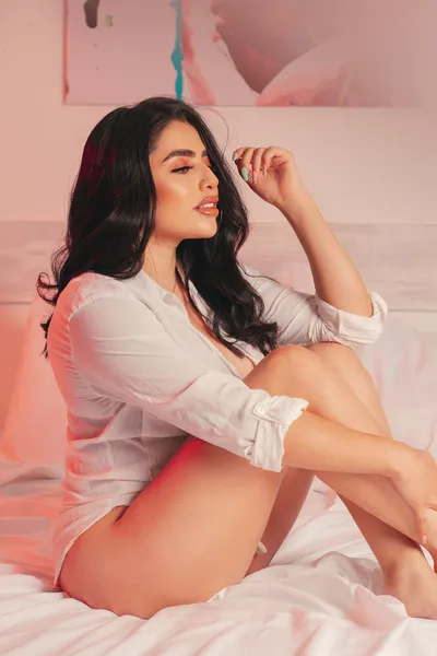 Live sex webcam photo for Lizherrera #2085764
