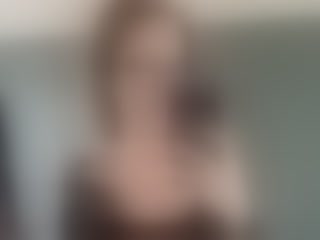 Live sex webcam photo for AliceVictoria