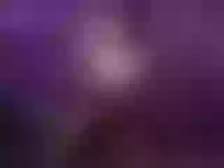 Live sex webcam photo for EllieBurns