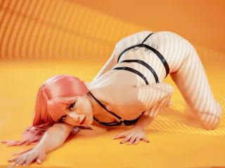 Live sex webcam photo for IsaPie66