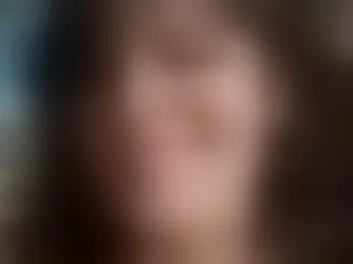 Live sex webcam photo for LilyHenderson