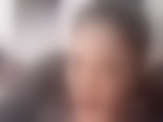 Live sex webcam photo for MaddiXXX33