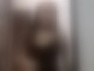 Live sex webcam photo for ScarletDreamX