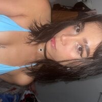 Live sex webcam photo for -Loren- #277715057