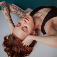 Live sex webcam photo for APRIL_WHITE #275771740