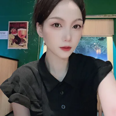 Live sex webcam photo for AWEDNN9 #275500297