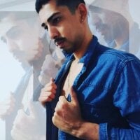 Live sex webcam photo for Aaron_S3x #277032385