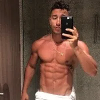 Live sex webcam photo for Aaronmgg #276492345