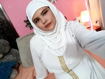 Live sex webcam photo for AidaShariq #275420801