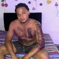 Live sex webcam photo for AlejoBigBoy #277103340