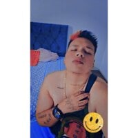 Live sex webcam photo for AlexFtm6 #276914761