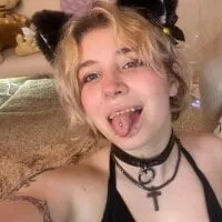 Live sex webcam photo for Alex_Howell