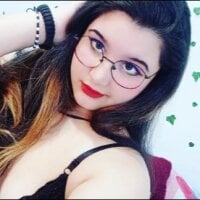 Live sex webcam photo for Alexa_Summess1 #276929500