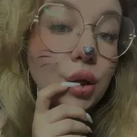 Live sex webcam photo for Alexa_Tender #275909351